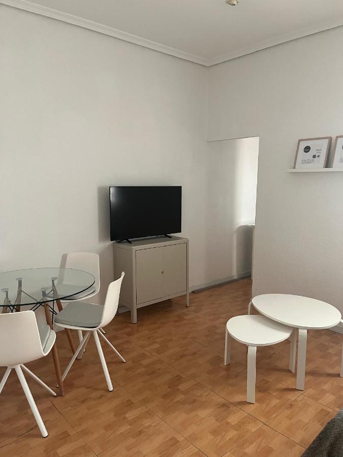 Piso En Valdeacederas Appartamento Madrid Esterno foto