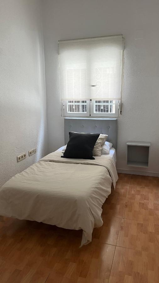 Piso En Valdeacederas Appartamento Madrid Esterno foto